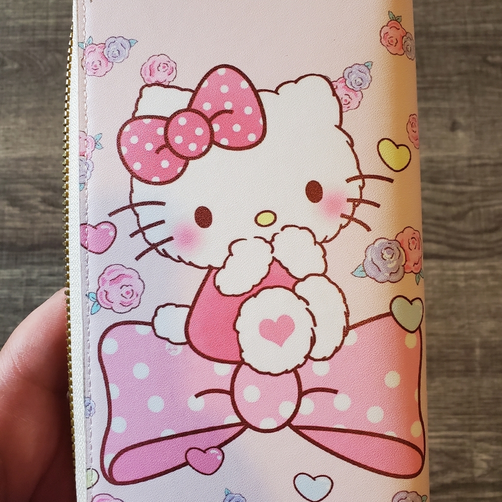 🍒🍒 Hello Kitty Wallet - Picture 3 of 11